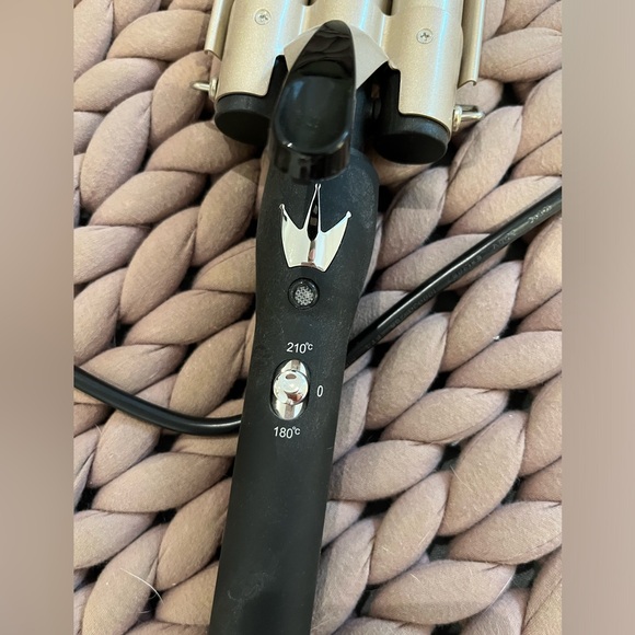 🩷Rose Gold Hair Waver🩷 - Picture 5 of 5